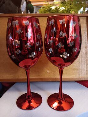 Set of 2 Red Bow Wine Glasses~ NEW!! GORGEOUS !